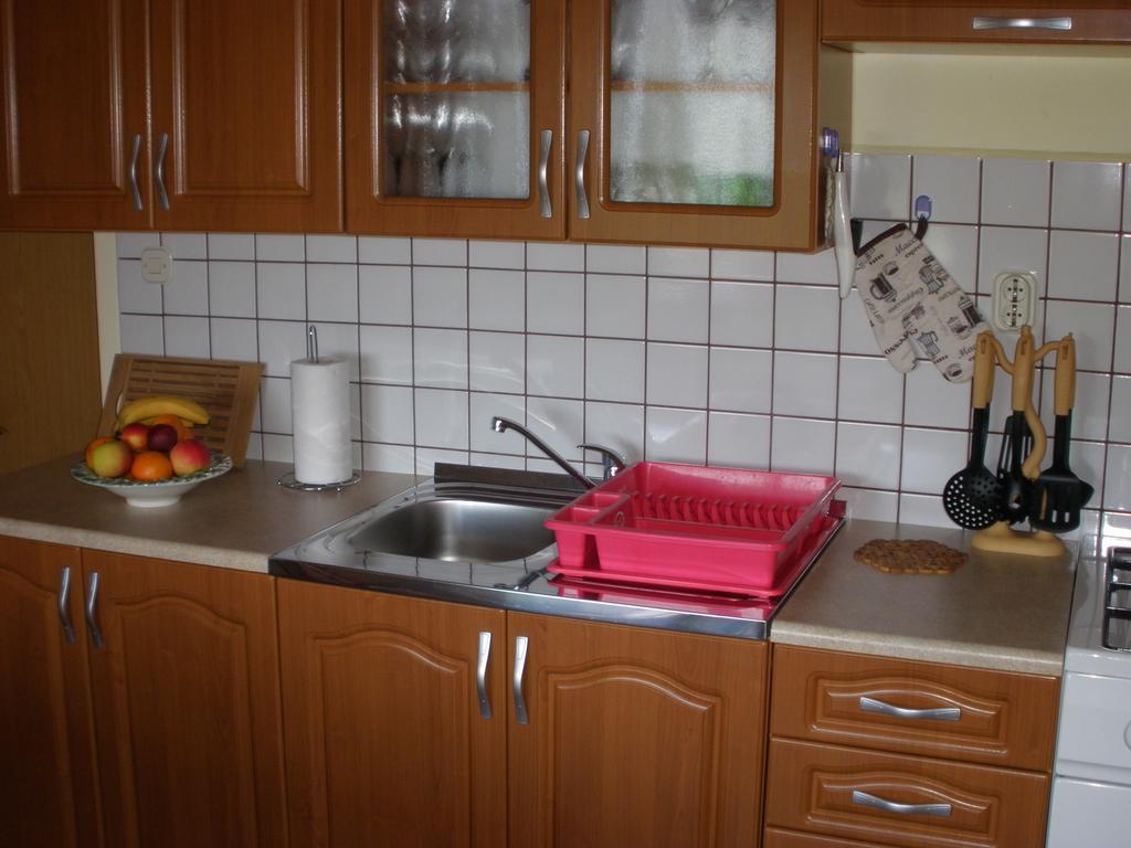 Corry 1 Apartment Ravni Phòng bức ảnh