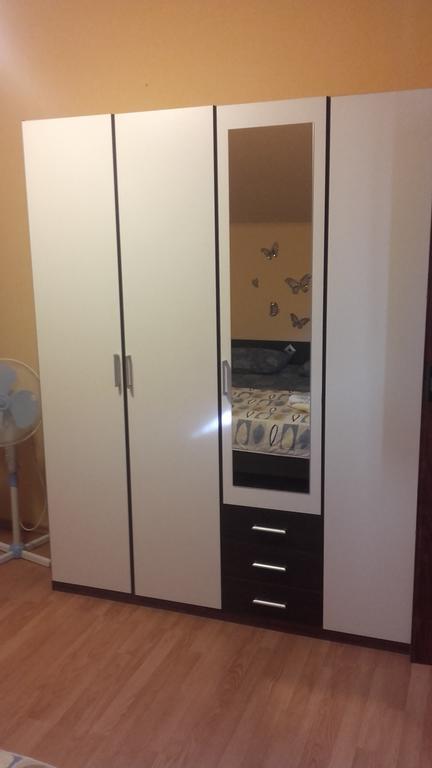 Corry 1 Apartment Ravni Ngoại thất bức ảnh